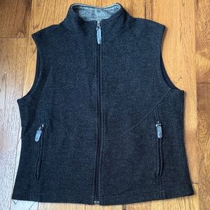 Ibex 100% merino wool Dark Gray Zip-Up Vest size medium